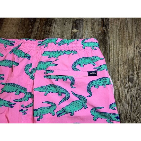 Chubbies NWT 7" Classic Swim Trunks in The Glades Pink Alligators Size Medium - Picture 7 of 7